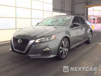 2020 Nissan Altima SR - zdjęcie 1 z 28 - miniatura