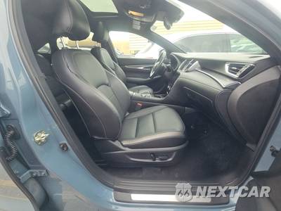2024 INFINITI LUXE - zdjęcie 8 z 20 - miniatura