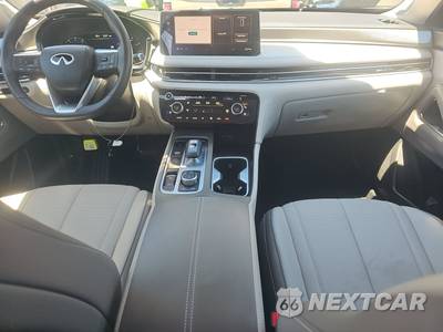 2026 INFINITI LUXE - zdjęcie 11 z 20 - miniatura