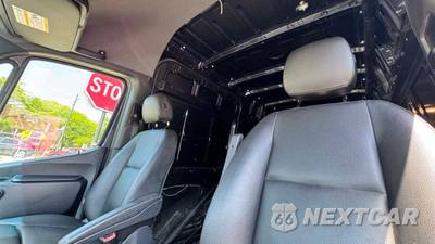 2021 Mercedes-Benz Sprinter 2500 Cargo Van High Roof 170.0" WB - zdjęcie 13 z 24 - miniatura