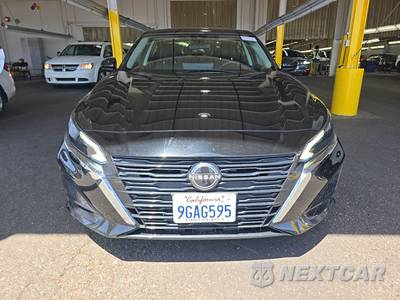 2023 Nissan Altima SV - zdjęcie 2 z 34 - miniatura