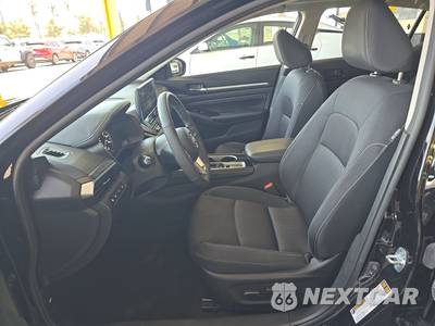 2023 Nissan Altima SV - zdjęcie 7 z 34 - miniatura