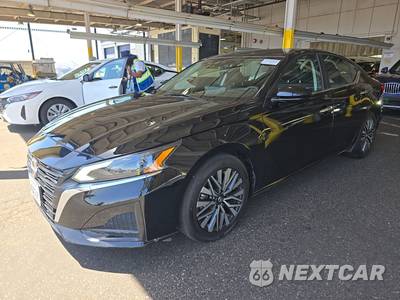 2023 Nissan Altima SV - zdjęcie 1 z 34 - miniatura