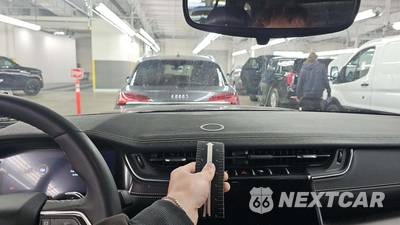 2023 Jeep Grand Cherokee Limited - zdjęcie 17 z 35 - miniatura