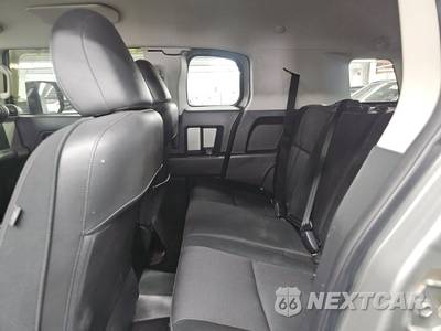 2012 Toyota FJ Cruiser w/Rear Doors - zdjęcie 13 z 55 - miniatura