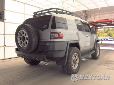 2012 Toyota FJ Cruiser w/Rear Doors - zdjęcie 4 z 55 - miniatura