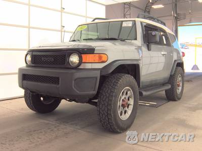 2012 Toyota FJ Cruiser w/Rear Doors