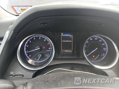 2019 Toyota Camry SE - zdjęcie 12 z 51 - miniatura