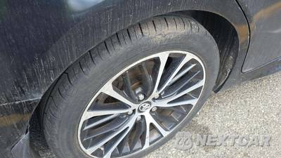 2019 Toyota Camry SE - zdjęcie 27 z 51 - miniatura