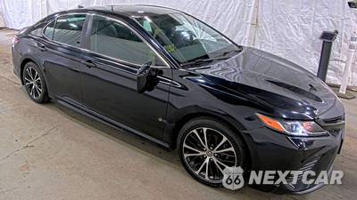 2019 Toyota Camry SE - zdjęcie 3 z 51 - miniatura