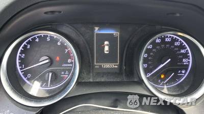 2019 Toyota Camry SE - zdjęcie 19 z 51 - miniatura
