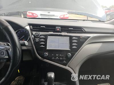 2019 Toyota Camry SE - zdjęcie 11 z 51 - miniatura