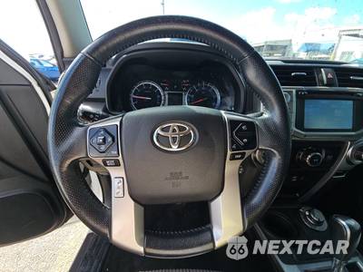 2016 Toyota 4Runner SR5 - zdjęcie 10 z 34 - miniatura