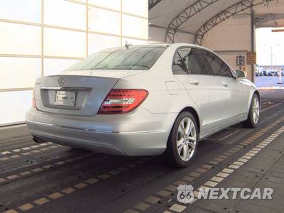 2014 Mercedes-Benz C 250 Sedan - zdjęcie 4 z 31 - miniatura