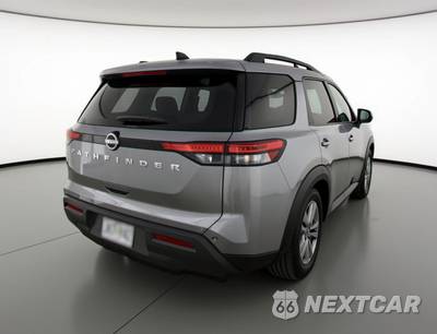 2025 Nissan Pathfinder SV - zdjęcie 7 z 12 - miniatura