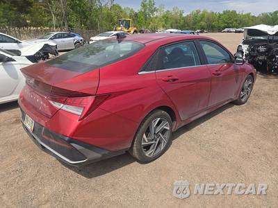 2025 Hyundai Elantra SEL Convenience - zdjęcie 4 z 17 - miniatura