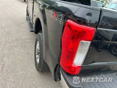 2017 Ford Super Duty F-350 XLT Crew Cab Medium Bed - zdjęcie 33 z 39 - miniatura