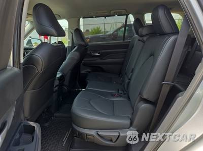 2025 Toyota Grand Highlander XLE - zdjęcie 15 z 19 - miniatura