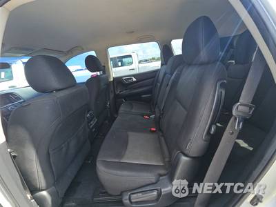 2020 Nissan Pathfinder S - zdjęcie 13 z 23 - miniatura