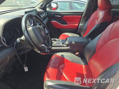 2021 Toyota XSE - zdjęcie 7 z 26 - miniatura