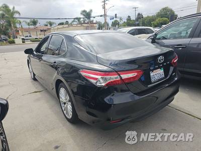 2018 Toyota Camry XLE - zdjęcie 6 z 25 - miniatura