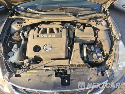 2010 Nissan Altima 3.5 SR Coupe - zdjęcie 15 z 29 - miniatura