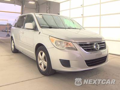 2010 Volkswagen Routan SE w/Rear Seat Entertainment & Navigation 121.2" WB - zdjęcie 4 z 25 - miniatura