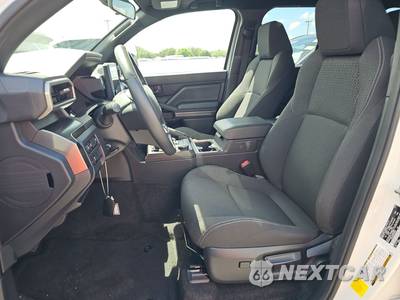 2025 Toyota 4Runner SR5 - zdjęcie 13 z 26 - miniatura