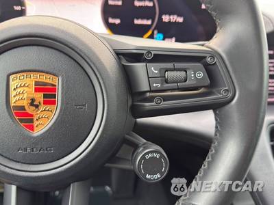 2021 Porsche Taycan - zdjęcie 21 z 48 - miniatura