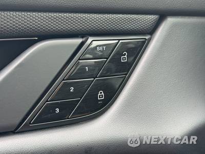 2021 Porsche Taycan - zdjęcie 17 z 48 - miniatura
