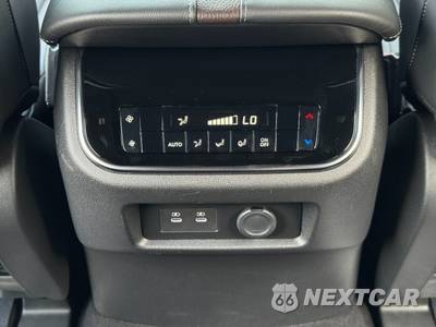 2025 Nissan Armada SL - zdjęcie 33 z 48 - miniatura