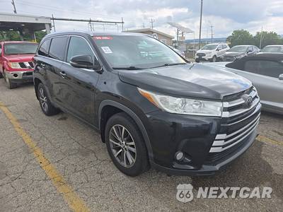 2017 Toyota Highlander XLE - zdjęcie 3 z 17 - miniatura