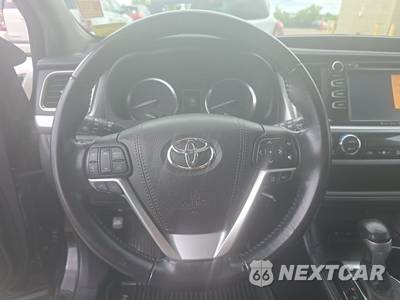 2017 Toyota Highlander XLE - zdjęcie 10 z 17 - miniatura