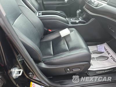 2017 Toyota Highlander XLE - zdjęcie 8 z 17 - miniatura