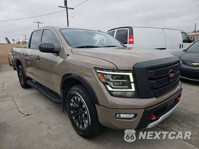 2021 Nissan TITAN PRO-4X Crew Cab Short Bed - zdjęcie 3 z 33 - miniatura