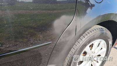 2013 Volkswagen Routan SE w/RSE & Navigation 121.2" WB - zdjęcie 28 z 35 - miniatura