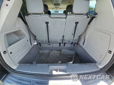 2013 Volkswagen Routan SE w/RSE & Navigation 121.2" WB - zdjęcie 22 z 35 - miniatura