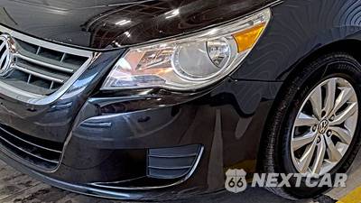 2013 Volkswagen Routan SE w/RSE & Navigation 121.2" WB - zdjęcie 7 z 35 - miniatura