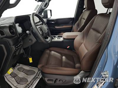 2025 Toyota Land Cruiser - zdjęcie 7 z 20 - miniatura