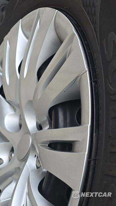 2012 Toyota Camry L - zdjęcie 31 z 35 - miniatura