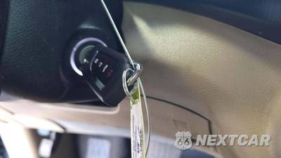 2013 Toyota Highlander SE - zdjęcie 19 z 36 - miniatura