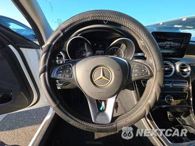 2017 Mercedes-Benz C 300 Sedan - zdjęcie 10 z 18 - miniatura