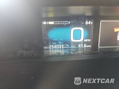 2016 Toyota Prius Two - zdjęcie 12 z 27 - miniatura