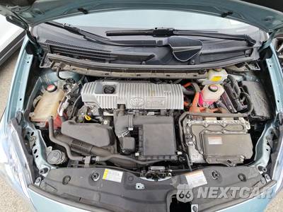2015 Toyota Prius Plug-In Hybrid - zdjęcie 16 z 32 - miniatura