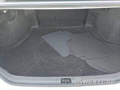 2025 Toyota Camry SE - zdjęcie 16 z 20 - miniatura