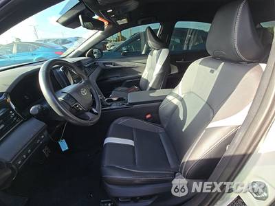 2025 Toyota Camry SE - zdjęcie 7 z 20 - miniatura