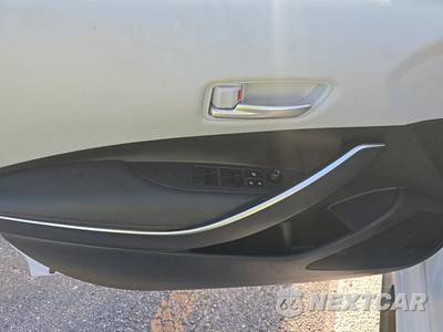 2024 Toyota Corolla SE Sedan - zdjęcie 9 z 20 - miniatura