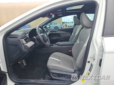 2025 Toyota Camry SE - zdjęcie 7 z 21 - miniatura