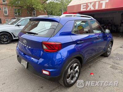 2025 Hyundai Venue SEL - zdjęcie 5 z 26 - miniatura