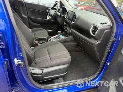 2025 Hyundai Venue SEL - zdjęcie 14 z 26 - miniatura